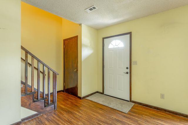 1341 Village Green Drive, Hixson, TN 37343