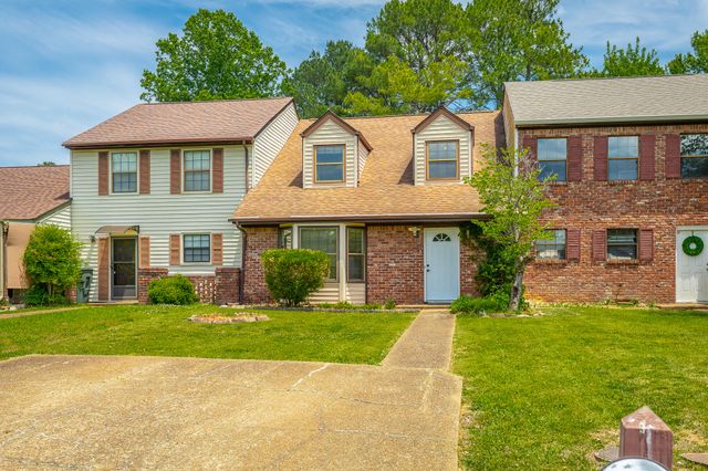 1341 Village Green Drive, Hixson, TN 37343