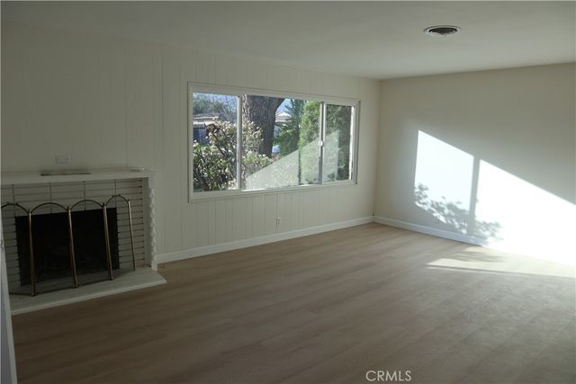 1124 N Soldano Drive, Azusa, CA 91702