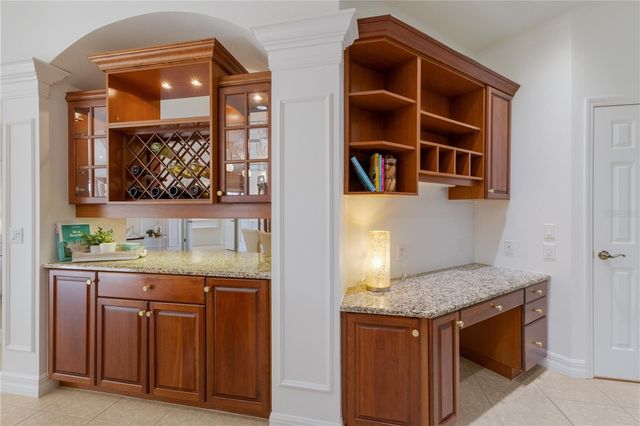 7012 TWIN HILLS TERRACE, Lakewood Ranch, FL 34202