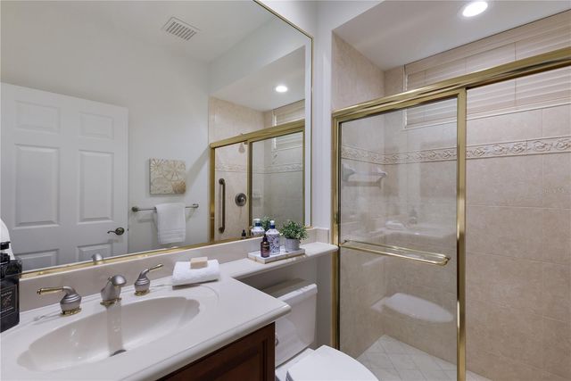 7012 TWIN HILLS TERRACE, Lakewood Ranch, FL 34202