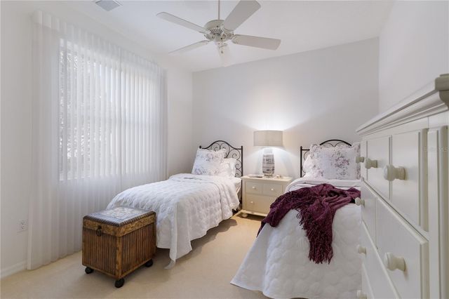 7012 TWIN HILLS TERRACE, Lakewood Ranch, FL 34202