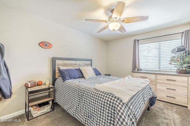 43455 30th Street Unit 4, Lancaster, CA 93536