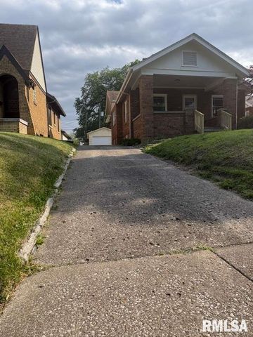 512 BROAD Place, Springfield, IL 62703