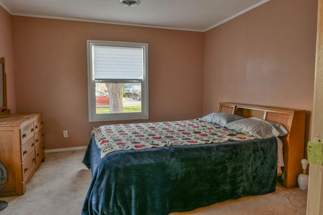 1016 W 38th Place, Hobart, IN 46342