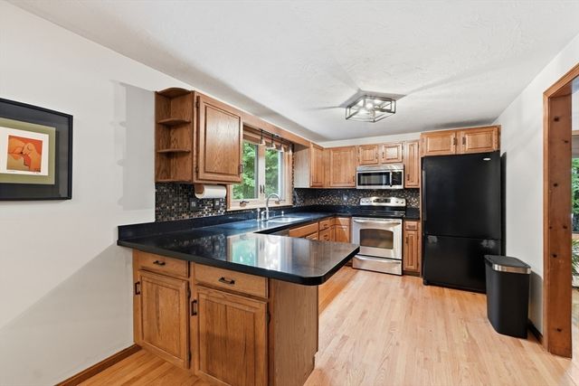 10 Tattan Farm Road, Worcester, MA 01605