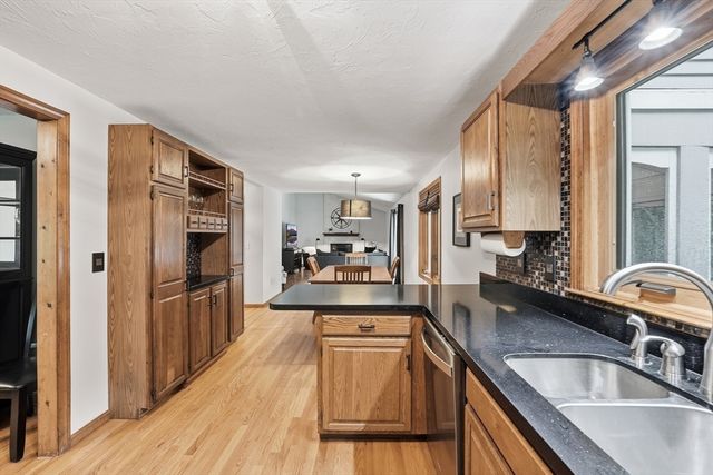 10 Tattan Farm Road, Worcester, MA 01605
