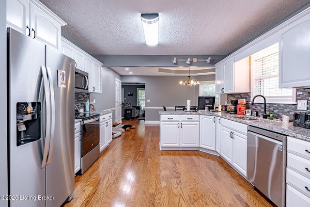 4111 Countryside Dr, Simpsonville, KY 40067