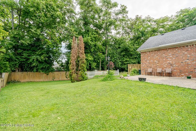 4111 Countryside Dr, Simpsonville, KY 40067