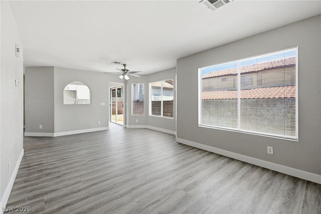 808 Majestic Rock Circle, Las Vegas, NV 89128