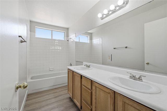 808 Majestic Rock Circle, Las Vegas, NV 89128