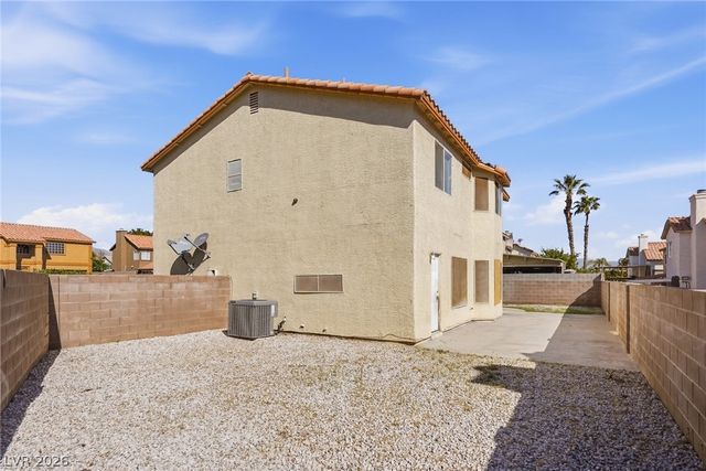 808 Majestic Rock Circle, Las Vegas, NV 89128