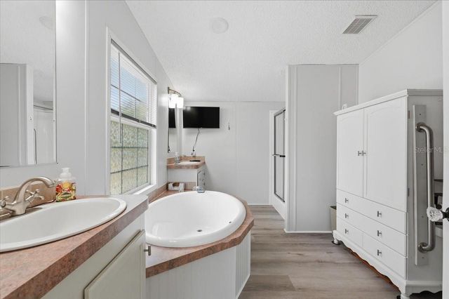 10626 PATHFINDER TRAIL, Lakeland, FL 33809
