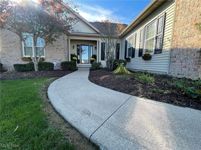 4456 Red Panda Circle NW, Massillon, OH 44646