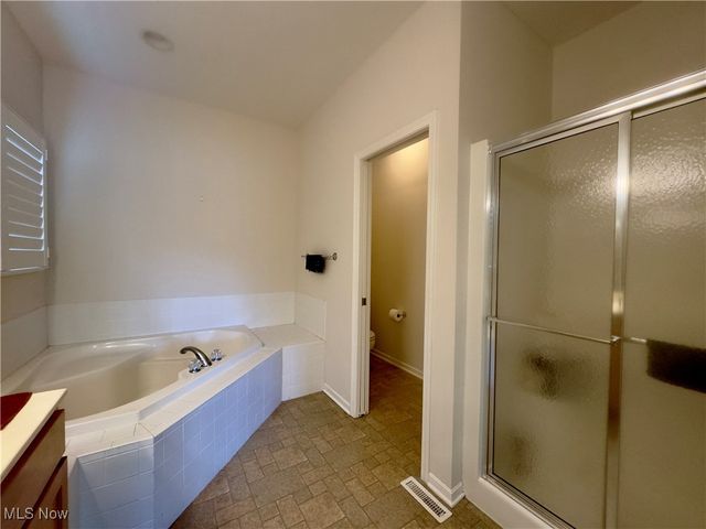 4456 Red Panda Circle NW, Massillon, OH 44646