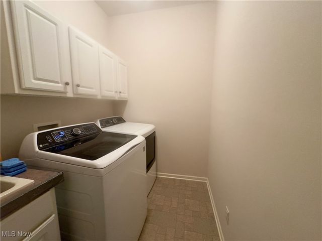 4456 Red Panda Circle NW, Massillon, OH 44646