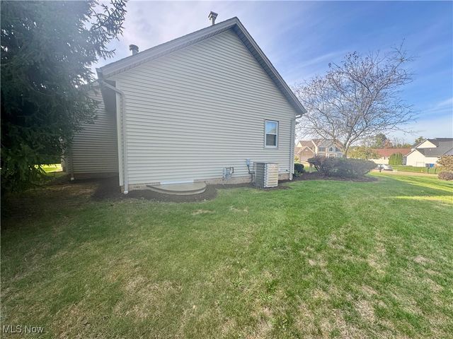 4456 Red Panda Circle NW, Massillon, OH 44646