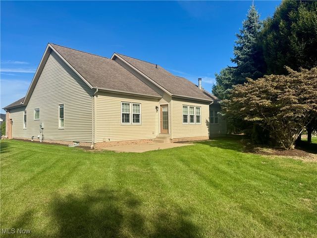 4456 Red Panda Circle NW, Massillon, OH 44646