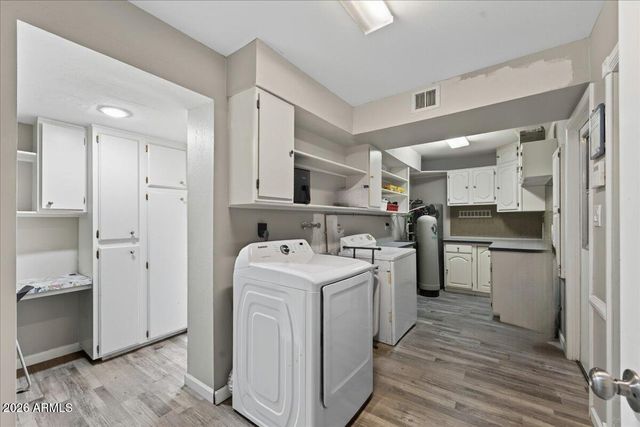 3135 W AUGUSTA Avenue, Phoenix, AZ 85051