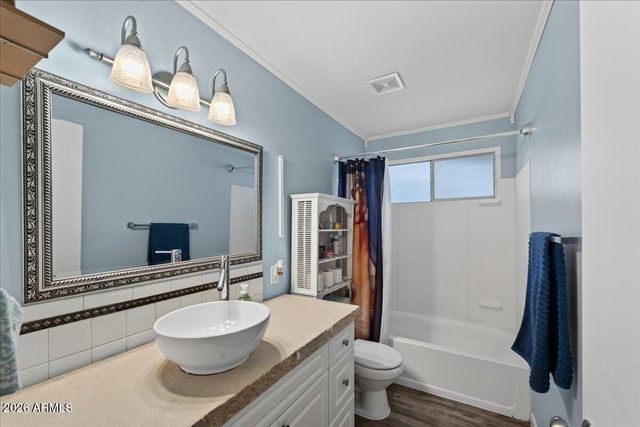 3135 W AUGUSTA Avenue, Phoenix, AZ 85051