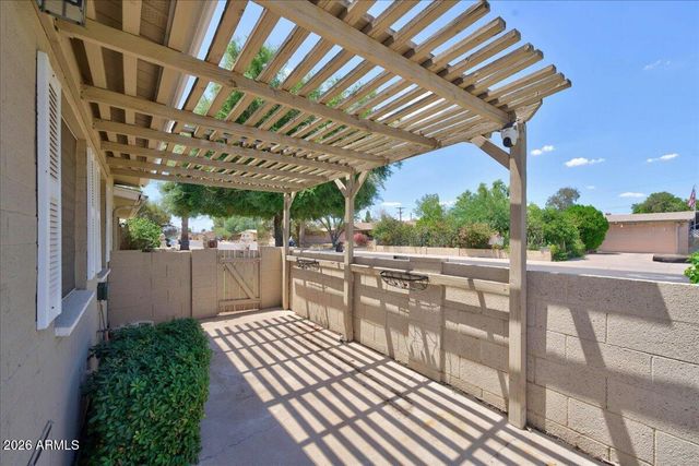 3135 W AUGUSTA Avenue, Phoenix, AZ 85051