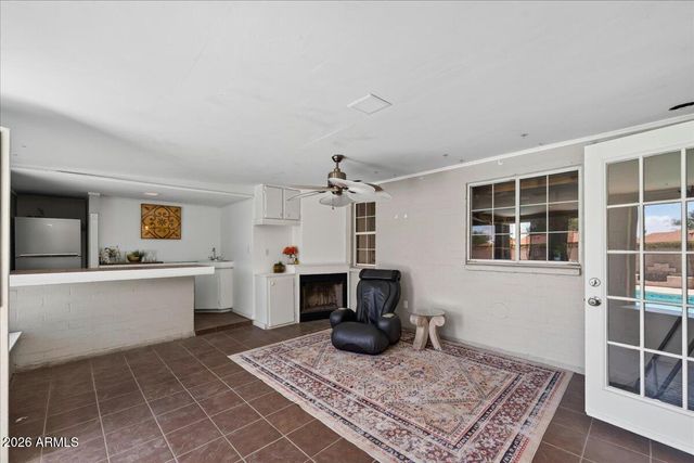3135 W AUGUSTA Avenue, Phoenix, AZ 85051
