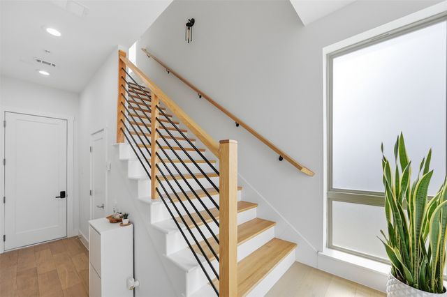 2620 Valley View Lane 100, Farmers Branch, TX 75234