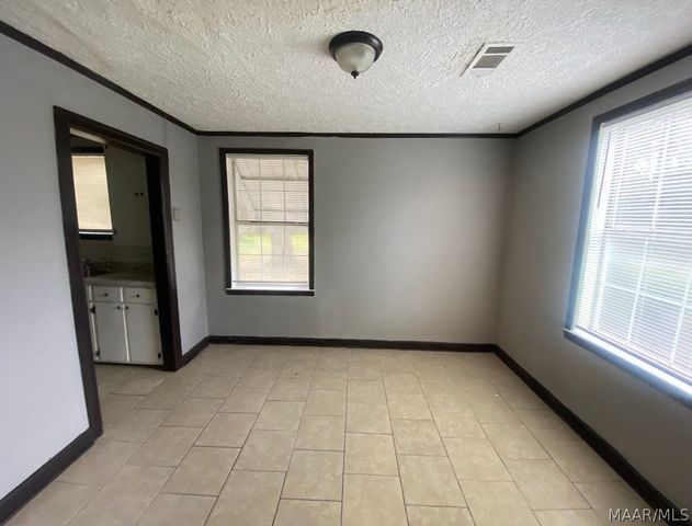 3577 Whiting Avenue, Montgomery, AL 36105