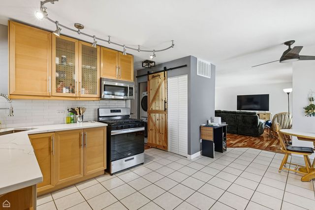 367 Park Avenue, Wheeling, IL 60090