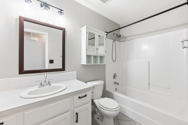 709 S Goebel, Wichita, KS 67207