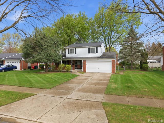 2229 Hillcrescent Drive, Troy, MI 48085