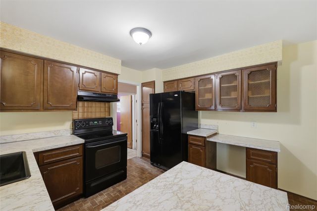 2229 Hillcrescent Drive, Troy, MI 48085