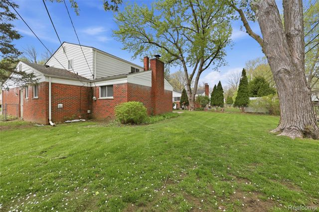 2229 Hillcrescent Drive, Troy, MI 48085