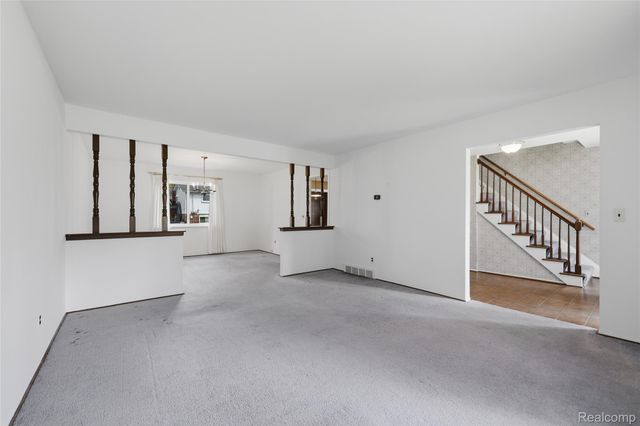 2229 Hillcrescent Drive, Troy, MI 48085