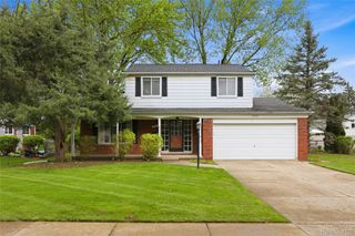 2229 Hillcrescent Drive, Troy, MI 48085