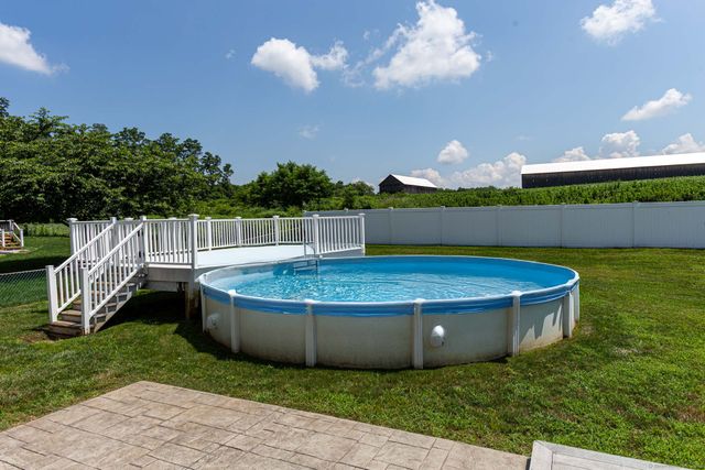 14 Elan Street, Enfield, CT 06082