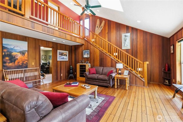 359 Frank Smith Road, Toutle, WA 98649