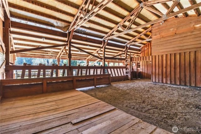 359 Frank Smith Road, Toutle, WA 98649
