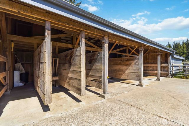 359 Frank Smith Road, Toutle, WA 98649