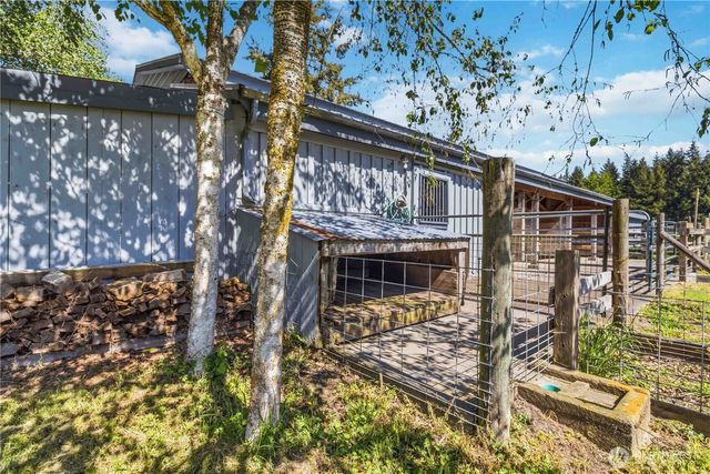 359 Frank Smith Road, Toutle, WA 98649