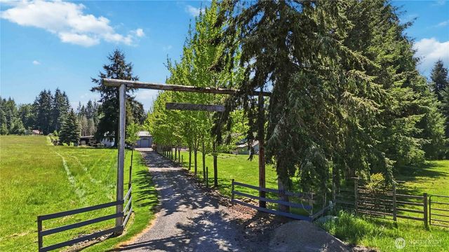 359 Frank Smith Road, Toutle, WA 98649