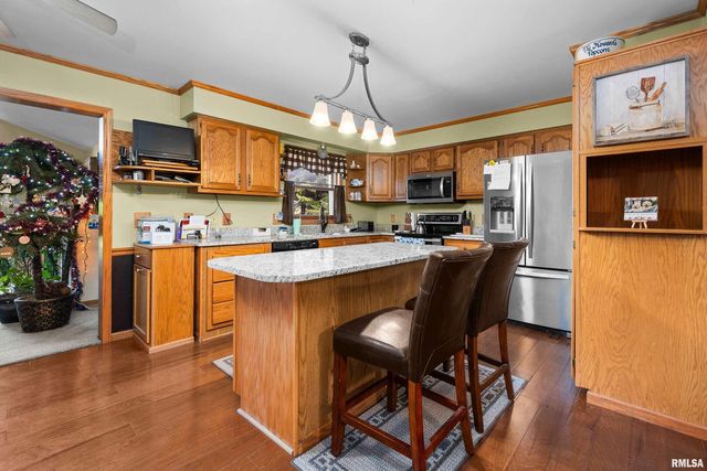 13109 83RD Avenue, Blue Grass, IA 52726