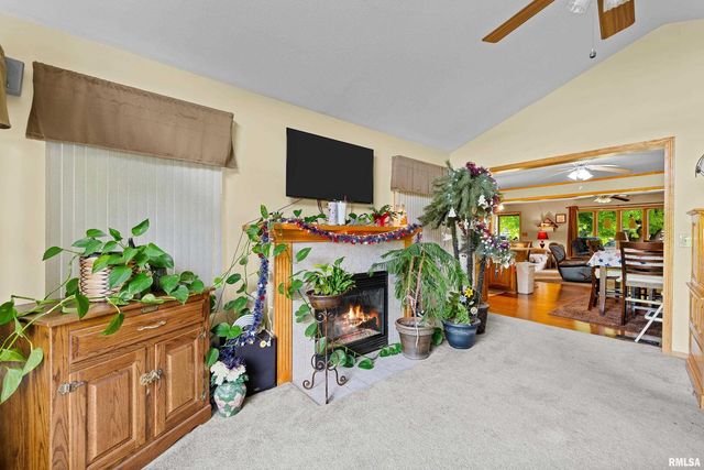 13109 83RD Avenue, Blue Grass, IA 52726