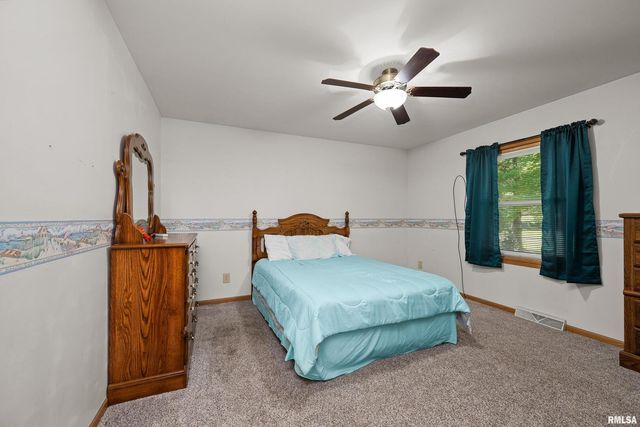 13109 83RD Avenue, Blue Grass, IA 52726