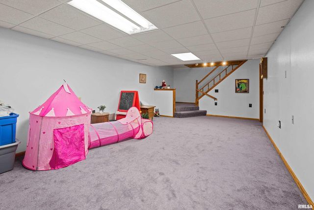 13109 83RD Avenue, Blue Grass, IA 52726