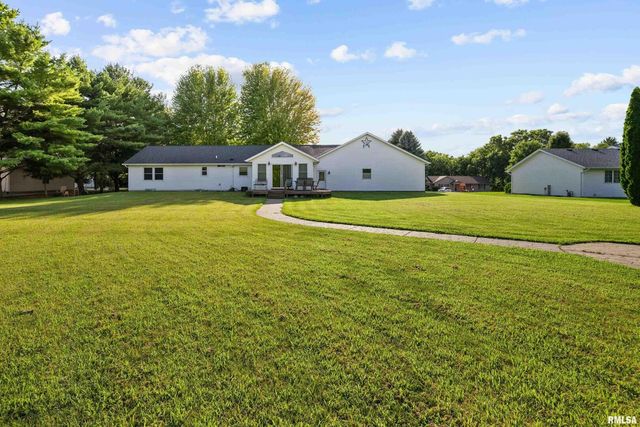 13109 83RD Avenue, Blue Grass, IA 52726