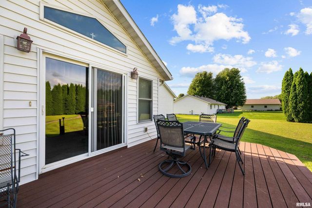 13109 83RD Avenue, Blue Grass, IA 52726