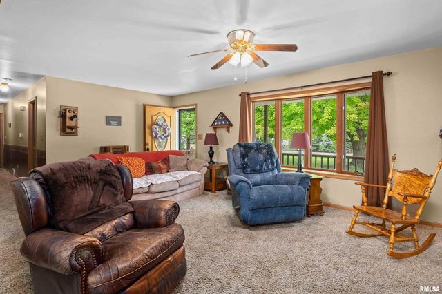 13109 83RD Avenue, Blue Grass, IA 52726