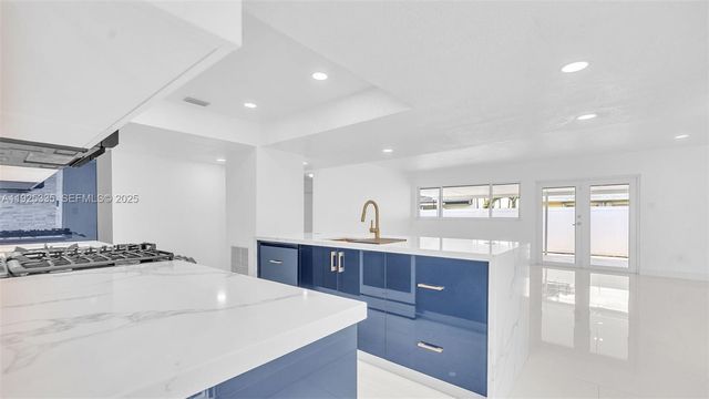 11421 SW 84th St 1, Miami, FL 33173