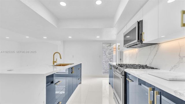 11421 SW 84th St 1, Miami, FL 33173